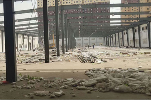 出售24加24米跨，192米長(zhǎng)，8米高，8米開間庫(kù)房